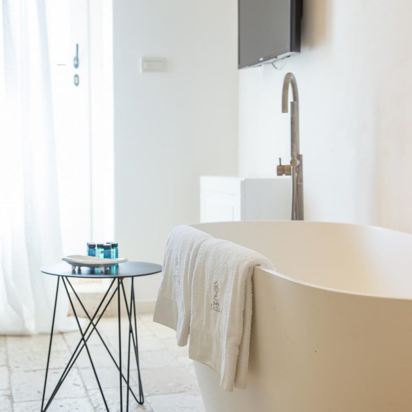 dimora-graziana-1909-suite-con-vasca-room-tub-gelsomino-12