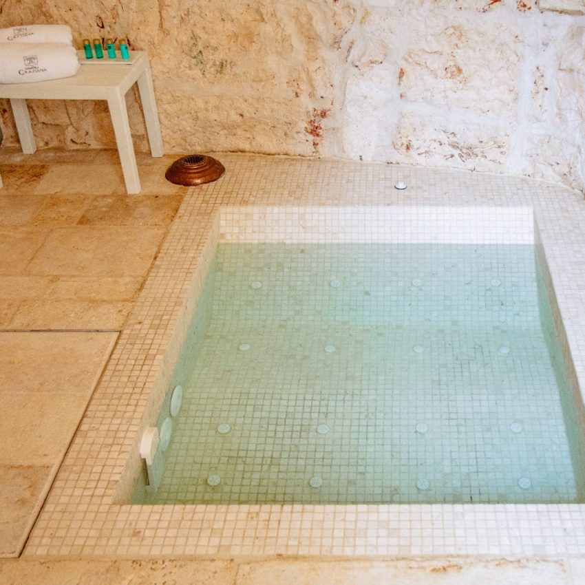 dimora-graziana-1909-wellness-room-jacuzzi