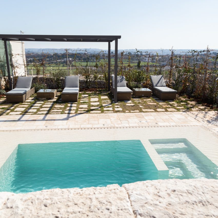 dimora-graziana-exclusive-ambienti-esterni-pool-living-garden-14